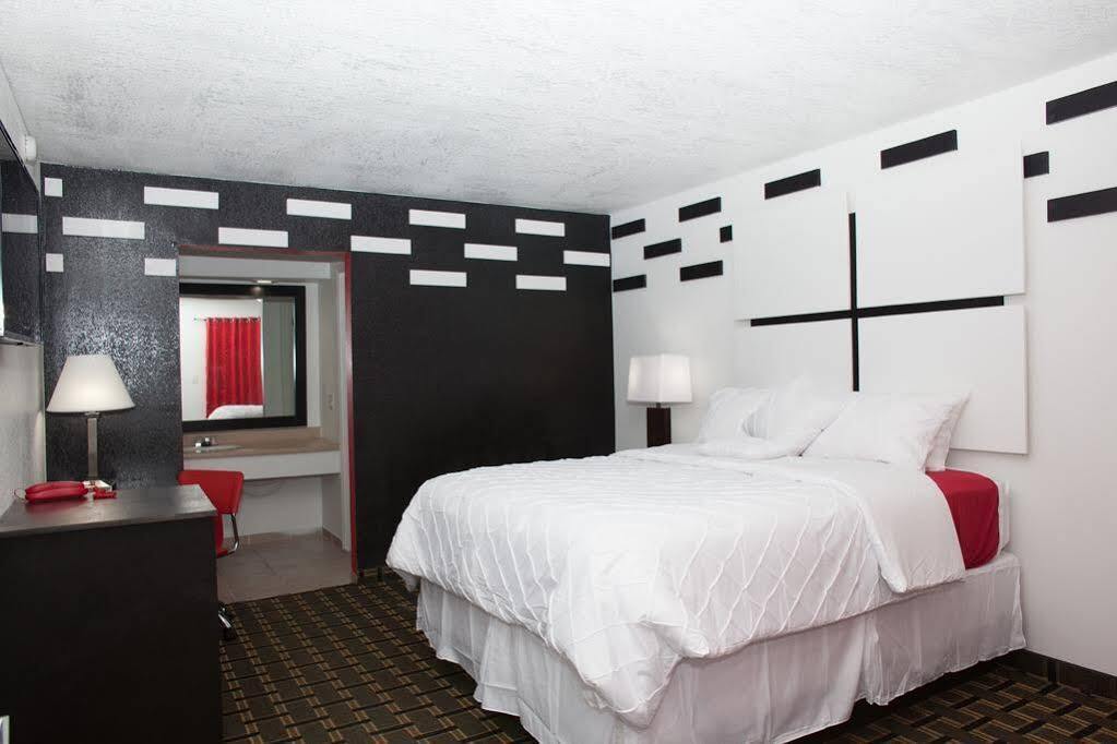Hotel Eastin Atchison Exterior photo